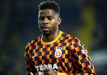 Derbi öncesi Galatasaray'a Donk şoku