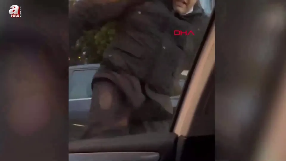 Kadın sürücüye trafikte maganda saldırdı!