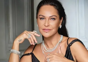 Hülya Avşar'dan bomba itiraf! Meryem Uzerli'ye 'Neden evlenmediler seninle?' diye sormuştu