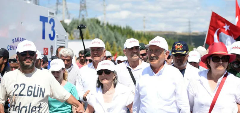 'Kılıçdaroğlu FETÖ ve PKK yandaşlarıyla yürüyor'