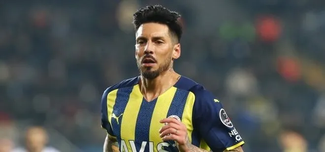 Fenerbahçe’de Jose Sosa kadro dışı mı bırakıldı? İşte cevabı...