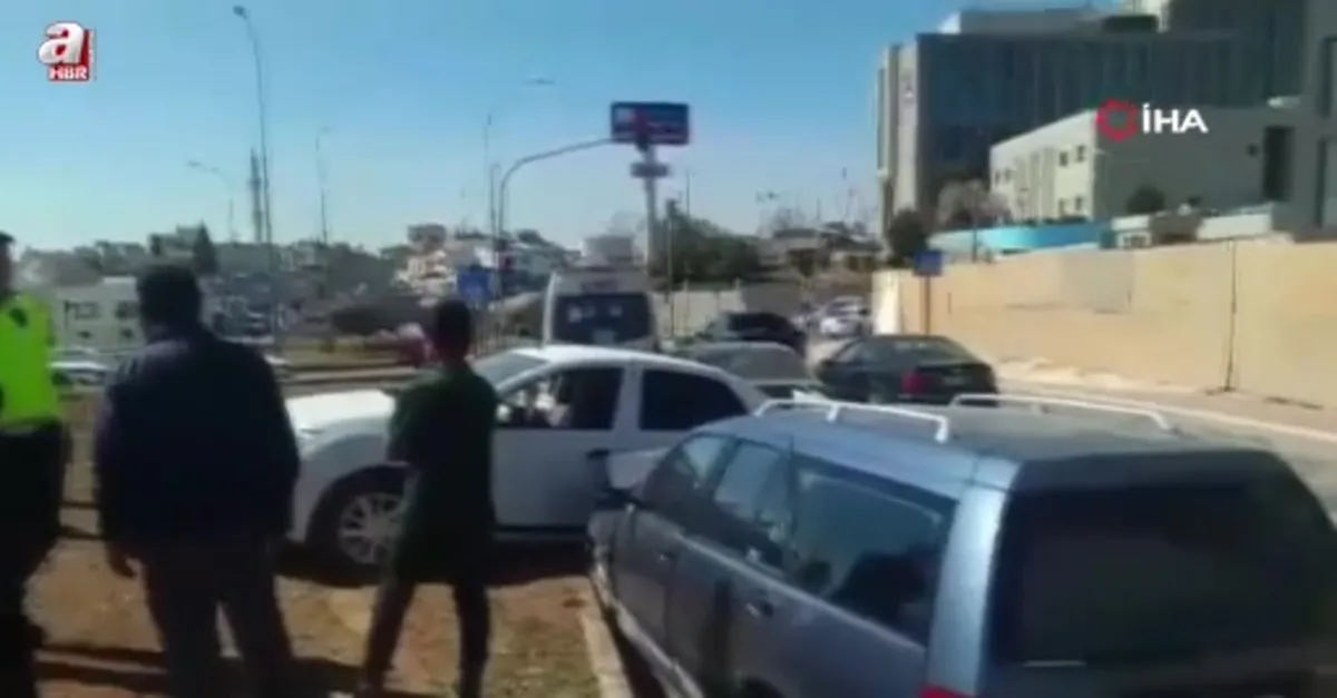 Zincirleme kazada 2 kişi yaralandı