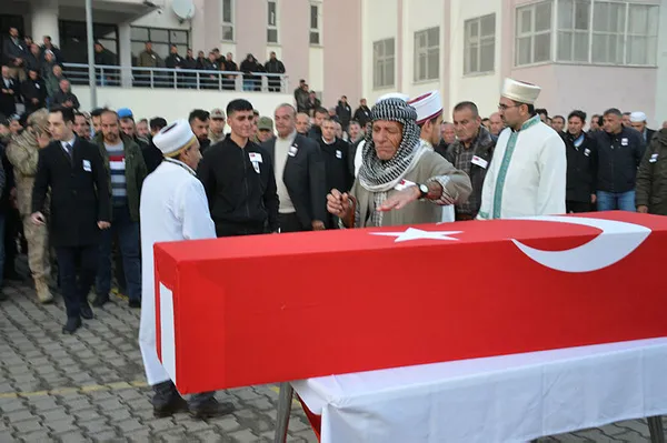 İçişleri Bakanı Süleyman Soylu: Korucu Tim Komutanı Nimet Encu şehit oldu | Başkan Erdoğan’dan taziye