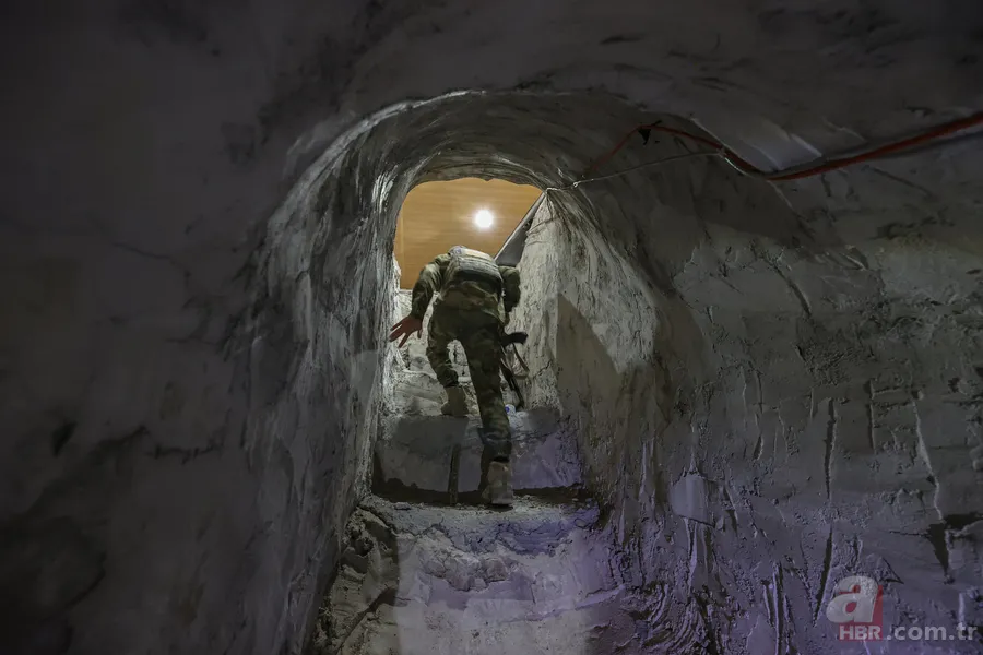 Suriye’de YPG'nin tünel ağı ortaya çıktı: Evlerin altından cephanelik, hastane ve gizli geçitler 6