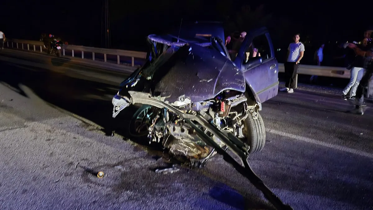 Edirne’de otomobil ile hafif ticari araç çarpıştı: 5 yaralı