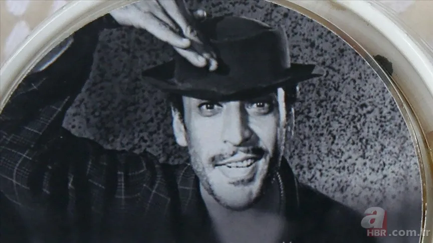 Sadri Alışık doğumunun 100. yılında mezarı başında anıldı 3