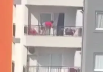 Adana’da dehşet anları! Çocuklar annelerinin ayağına sarılıp ağladı