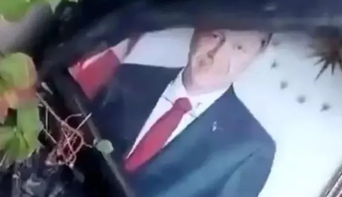 Başkan Erdoğan’ın fotoğrafının poşetle atılmasına soruşturma! Ne gerekiyorsa yapacağız
