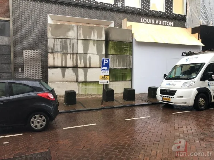 Avrupa'nın göbeğinde şaşırtan görüntü! Hollanda'da yağmaya karşı beton blok