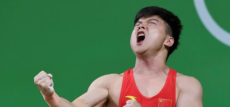 Qingquan Long iki rekorla altın madalya kazandı!