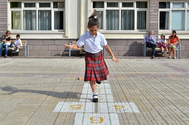 Okullarda ilk ara tatil ne zaman? MEB 2021-2022 1 haftalık tatil ayın kaçında yapılacak? Kasım tatili hangi gün?