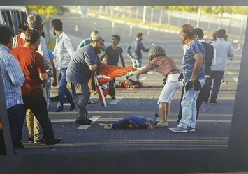 15 Temmuz hain darbe girişiminde nasıl destan yazıldı? Bugün ölmeyeceksek ne zaman öleceğiz
