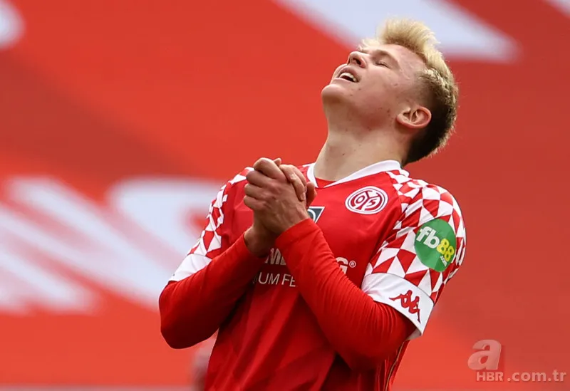 49 gol, 27 asist; Messi gibi gol makinası geliyor! Fenerbahçe transferde şaha kalktı 5