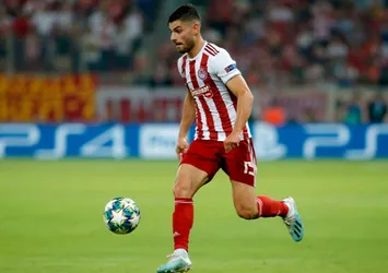 Trabzonspor Yunan yıldızın peşinde! Yönetim tüm şartları zorluyor