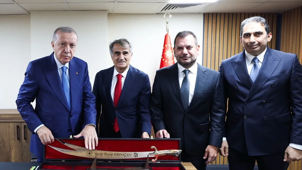 Trabzonspor Başkanı Ertuğrul Doğan Başkan Erdoğan'la bir araya geldi