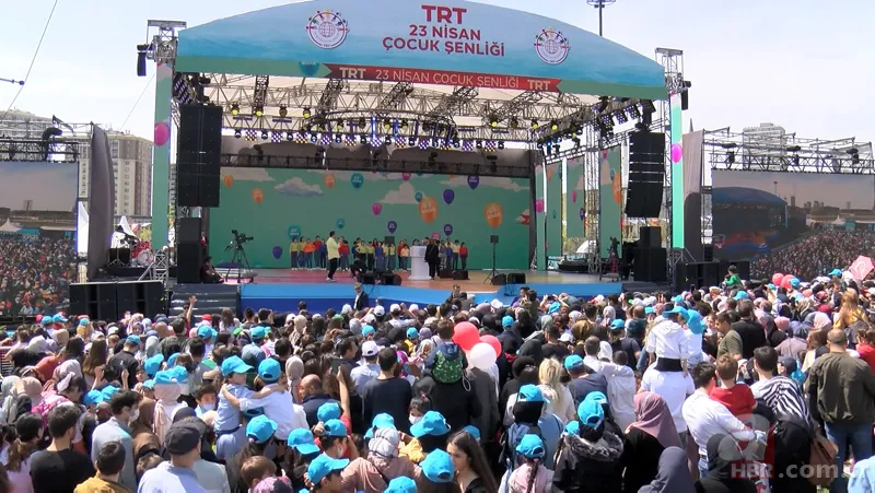 Başkan Recep Tayyip Erdoğan'dan 23 Nisan şenliğinde önemli açıklamalar 25