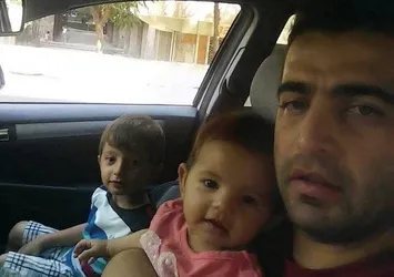 Oğluyla birlikte, arkadaşlarıyla vedalaşırken şehit oldu
