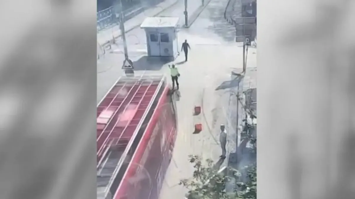 Polisin üzerine otobüsü sürmüştü: CHP'nin otobüs şoförünün cezası netleşti