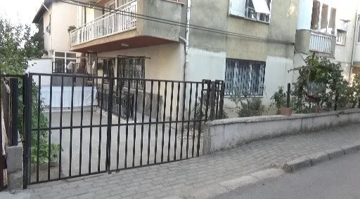 esini-ve-bebegini-kolonya-ile-yakan-baba-konustu-nasil-oldu-bilmiyorum-1631893506855.jpg Eşini ve bebeğini kolonya ile yakan baba konuştu: Nasıl oldu bilmiyorum - 1