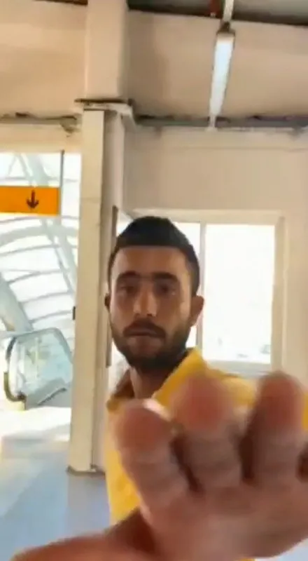 bursada-metroda-taciz-skandali-sinir-disi-edilecek-1655382073532.jpg Bursa’da metroda taciz skandalı! Sınır dışı edilecek - 4