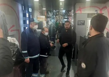 Yolda bulduğu 500 bin lirayı sahibine teslim etti