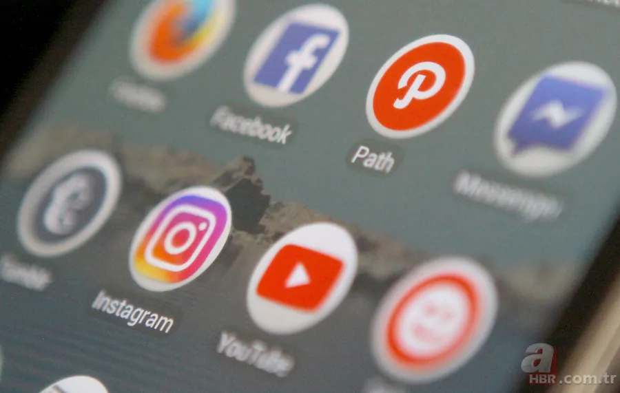 Telefondan YouTube'a girenler dikkat! Resmen başladı... 1