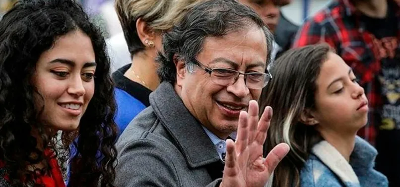 Kolombiya'da seçimin galibi Gustavo Petro oldu