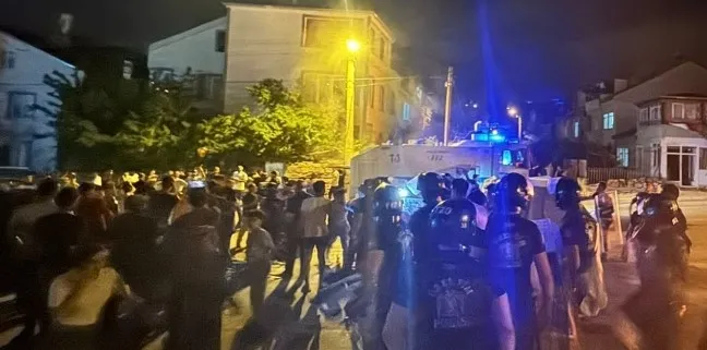 kayseride-is-yerine-saldiran-3-provokator-gozaltinda-suc-makinesi-cikti-1720289799579.jpg Kayseri'de iş yerine saldıran 3 provokatör gözaltında! Suç makinesi çıktı - 1