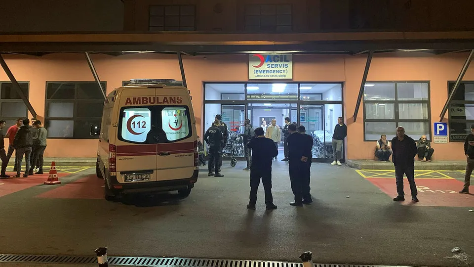 Üsküdar’da polis memuru kendini vurdu