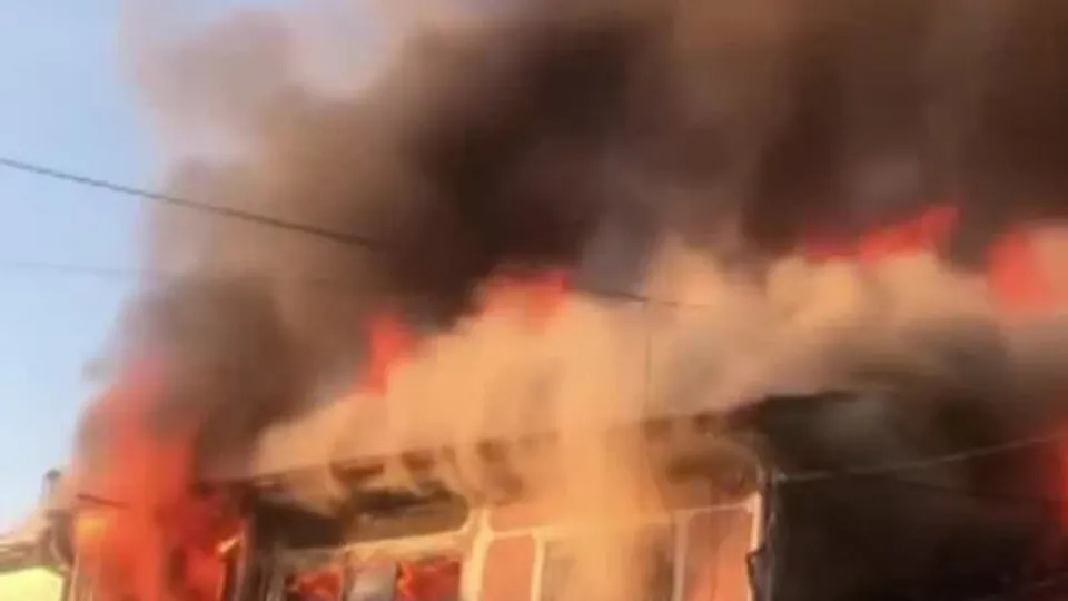 Afyonkarahisar’da 15 iş yeri yandı