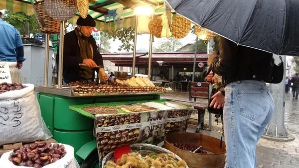 Hastalık vurdu ihracat da patlayınca fiyatı altınla yarışmaya başladı | Kestanenin tanesi 1 lirada satılıyor - 3