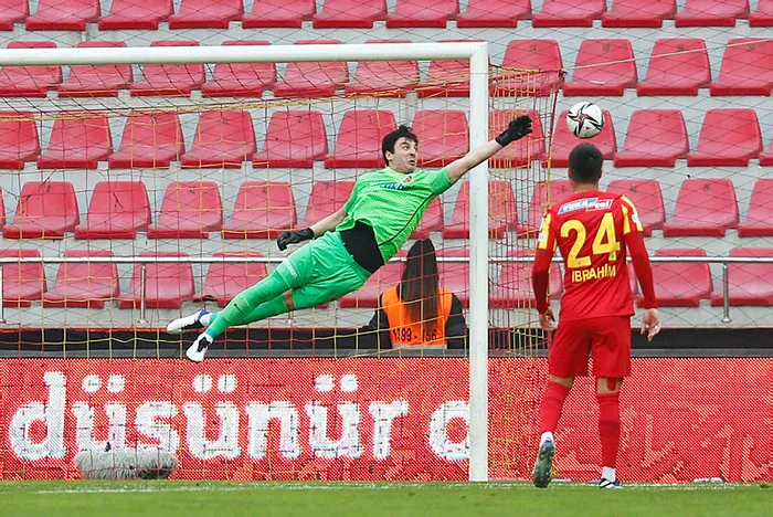 Son dakika: Süper Lig ekibinde flaş ayrılık! Takım doktoruyla yollar ayrıldı - 2