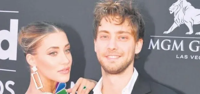 Jessica Michel’den Kaan Günay’a ilan-ı aşk...