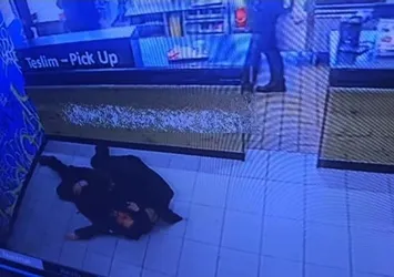 Yemek yemeye gitti nişanlısının kollarında can verdi! İstanbul'da kan donduran olay: Tekme tokat saldırı kamerada