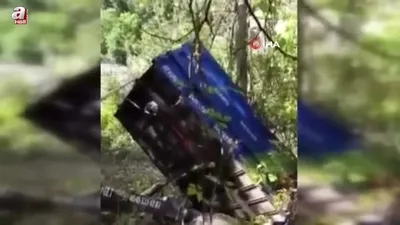 Osmaniye’de traktör uçurumdan devrildi