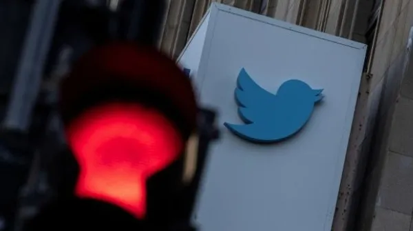 Twitter’ın skandalları bir bir ortaya çıkıyor! Gizli kara listeler ifşa oldu