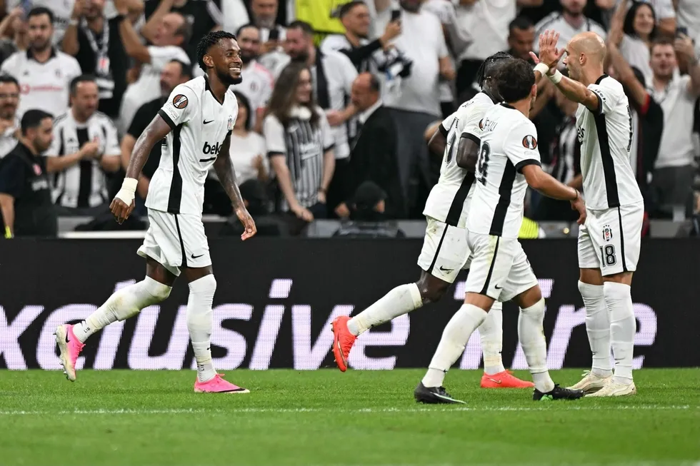 besiktas-hapoel-beer-sheva-maci-gurcistanda-oynanacak-1790188882770.jpeg Serdal Adalı Vlahovic transferinin perde arkasını anlattı! "Sen oyuncuyu ikna et, ne istiyorsa vereceğim" - 3