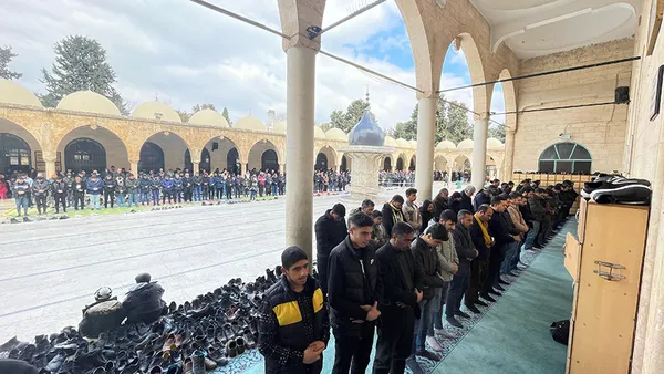 Diyanet İşleri Başkanlığı duyurdu: Yarınki cuma namazı ve Miraç Gecesi için düzenleme