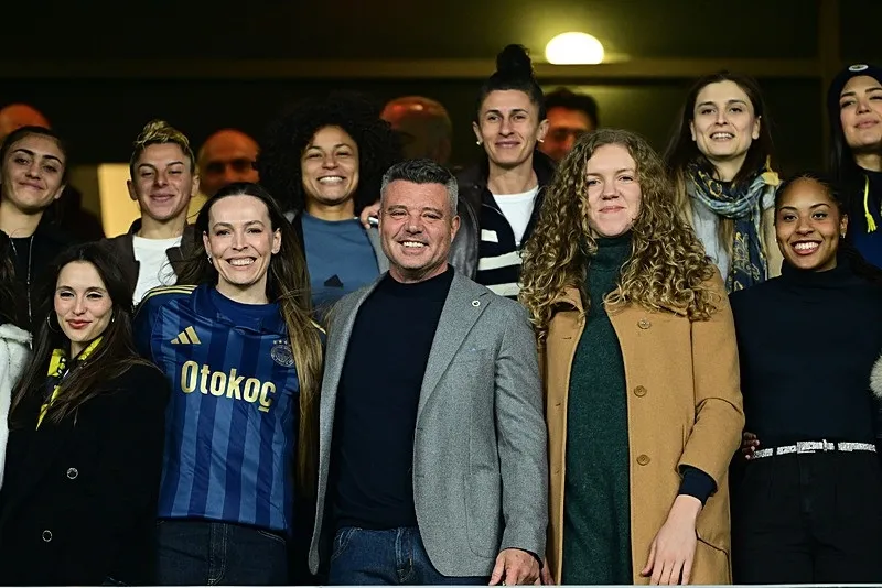 fenerbahceden-nefes-kesen-geri-donus-kanarya-uzatmalarda-hayat-buldu-1772997231711.jpeg Fenerbahçe'den nefes kesen geri dönüş! Kanarya uzatmalarda hayat buldu - 4