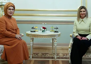Başkan Erdoğan'ın eşi Emine Erdoğan'dan Ukrayna'dan getirilen yetim çocuklar hakkında paylaşım