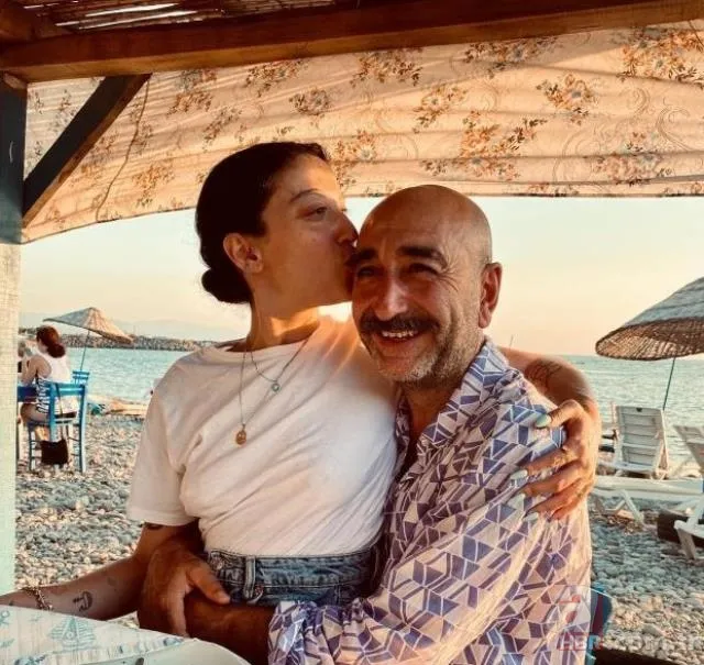 Melike Şahin sessiz sedasız evlendi! İşte ilk kare 4