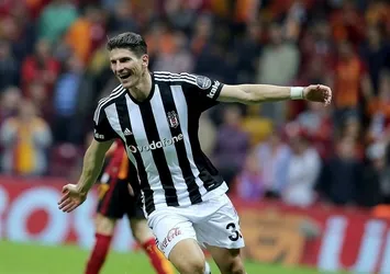 Mario Gomez, kariyerine İspanya'da sürdürmek istiyor