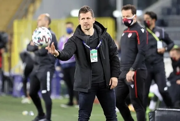 Emre Belözoğlu geldi Valencia golleri sıraladı - 1