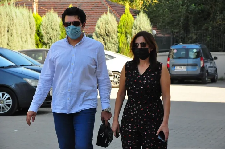 1601968782025.jpg Sıfır otomobilin içinden çıktı! Suç duyurusunda bulundu - 1