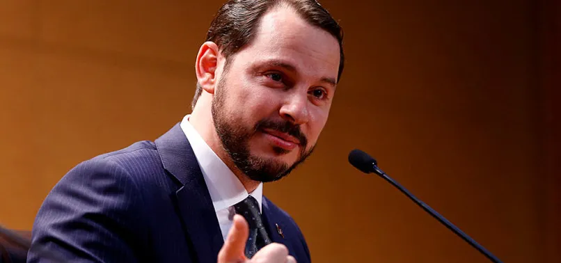 Bakan Berat Albayrak Davos'ta şirket CEO'larıyla görüştü