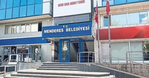 CHP’li Menderes Belediyesi’nde 10 milyon liralık yolsuzluk! Onlarca belediye çalışanı gözaltına alındı