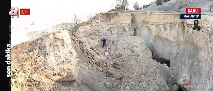 Mahallenin tam ortasında DEV ÇUKUR ve iki MAĞARA oluştu! İşte DEPREMİN dehşete düşüren ETKİSİ 7