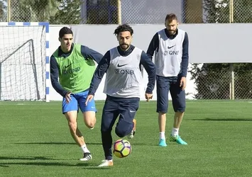 Trabzonspor, Mehmet Ekici ile masaya oturacak