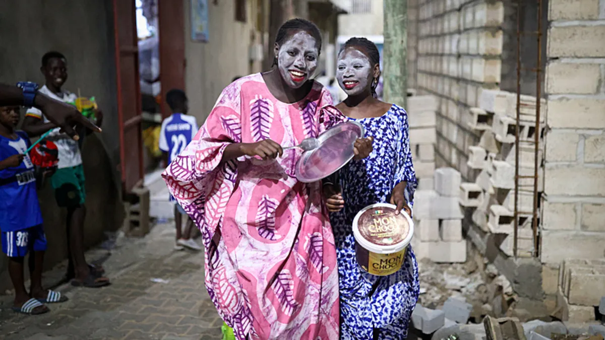 Senegal'de aşure günü coşkusu! "Yerli cadılar bayramı"
