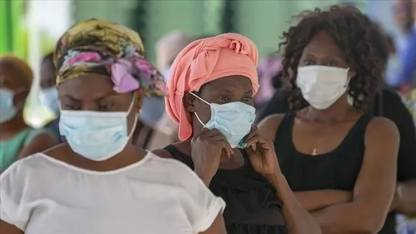 mutasyonlu-virus-yuzde-50-daha-fazla-bulasiyor-o-ulke-acikladi-asilarin-etkisi-bilinmiyor-1611069008233.jpg Mutasyonlu virüs yüzde 50 daha fazla bulaşıyor! O ülke açıkladı: Aşıların etkisi bilinmiyor - 1